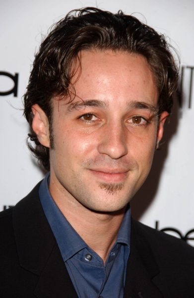 How tall is Thomas Ian Nicholas?